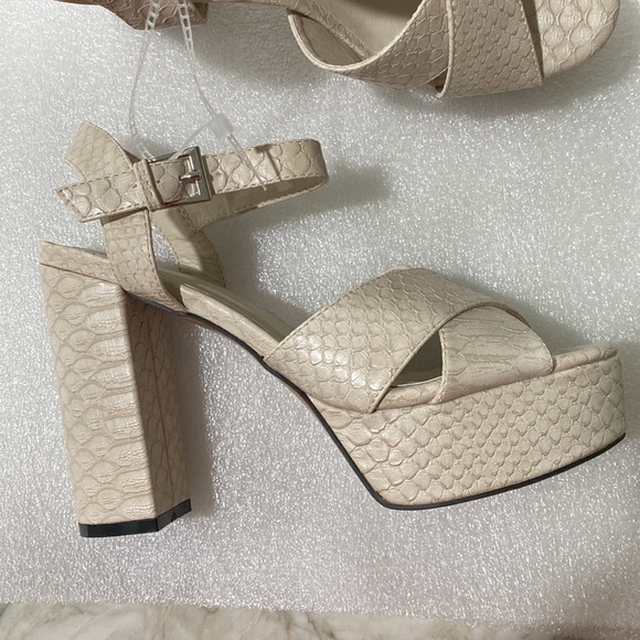 Shu Shop size 8 - Picture 3 of 6